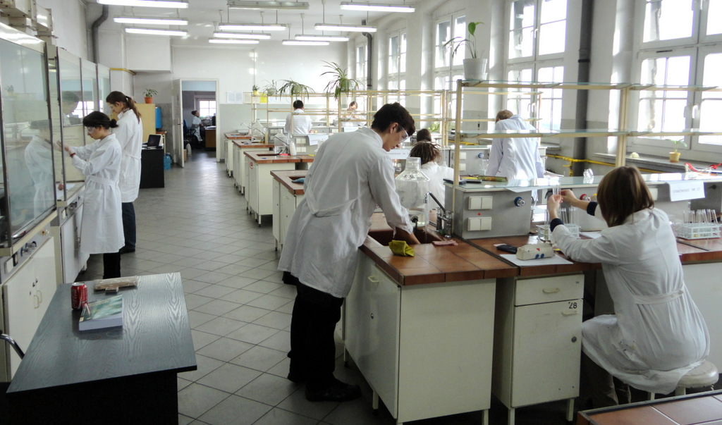 VIII Ogólnopolski Konkurs Chemiczny