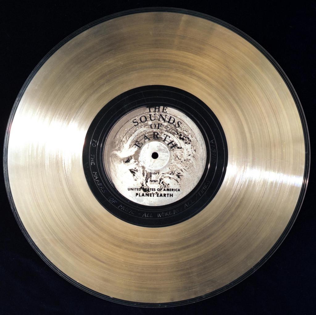 voyager gold record display 10 5 1977 30214218763 o